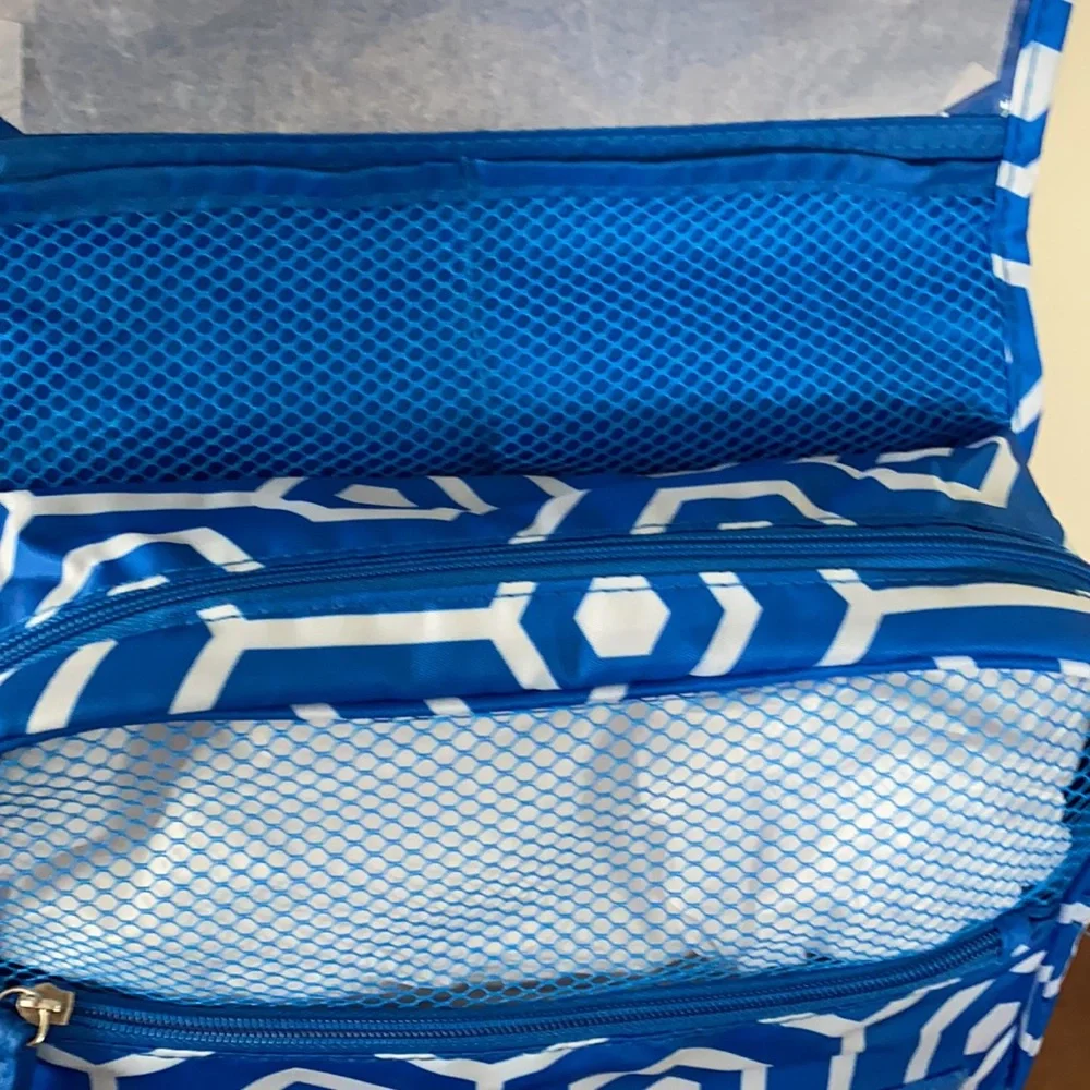 Travel Valet Cosmetics Case